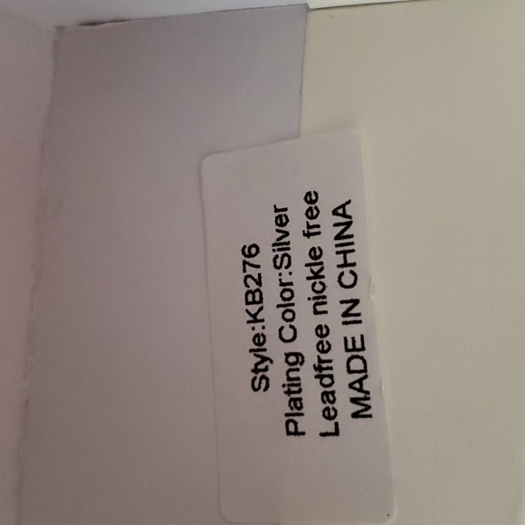 Amrita Singh Bangle - Picture 5 of 9